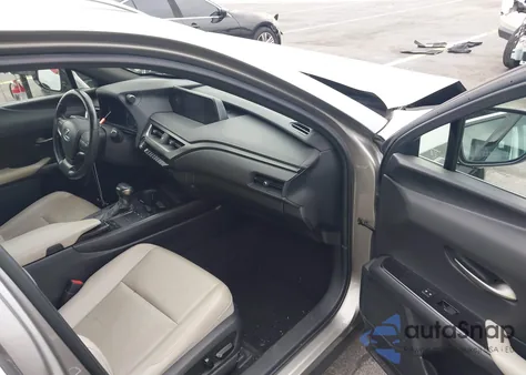 2020 Lexus Ux 200 z USA, uszkodzony, nr VIN JTHX3JBH9L2020902